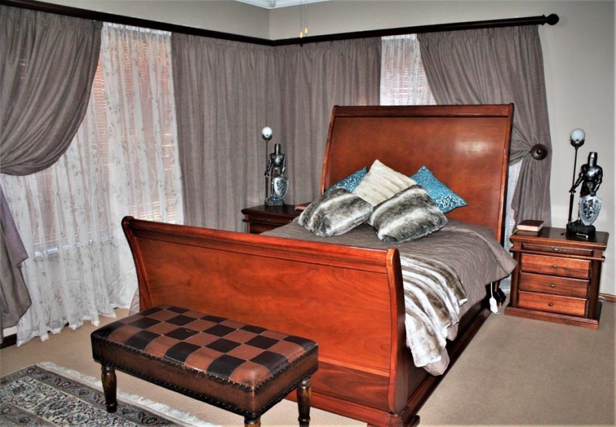 3 Bedroom Property for Sale in Hillcrest Northern Cape